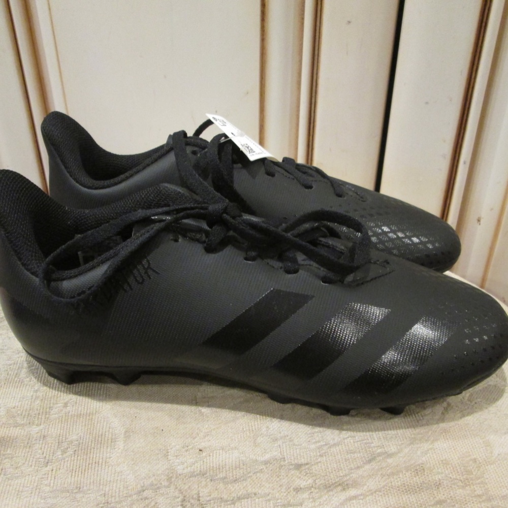 Adidas Black PREDATOR 20.4 FXG J Kids Soccer Cleats shoes Sz 5